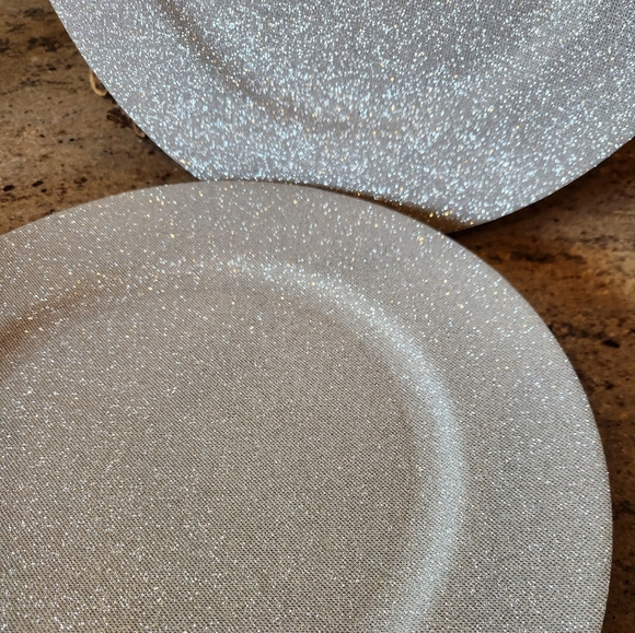 🆕️4xSparkle Chargers - Picture 3 of 3